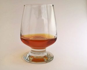 verres-whisky-sables-et-reflets-arts-de-la-table